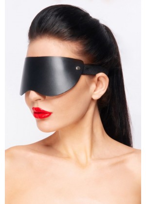Черная кожаная маска без прорезей для глаз