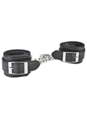 Черные наручники на цепи