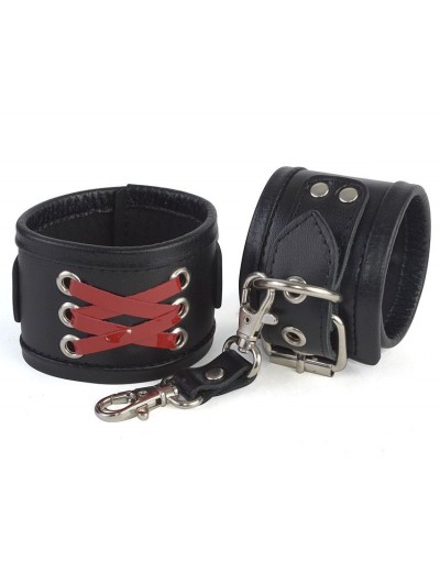Кожаные наручники с декоративной лаковой шнуровкой